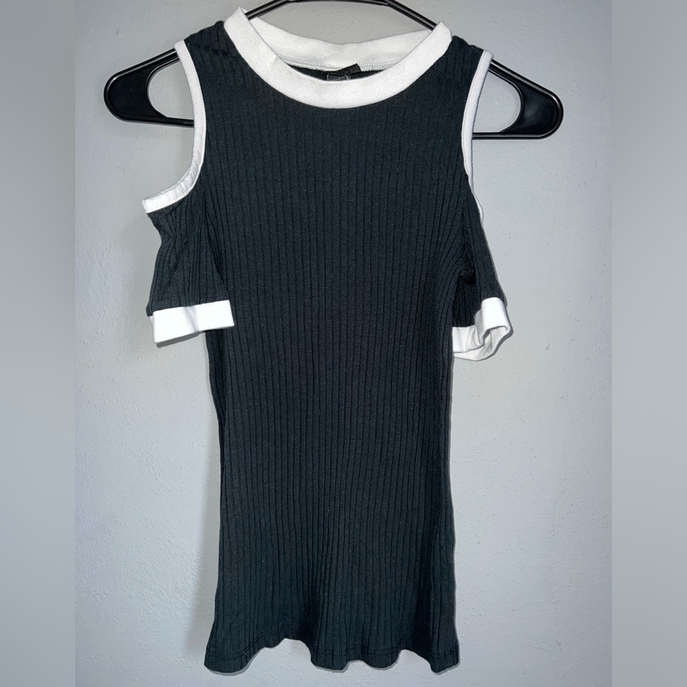 Blue Cold shoulder short sleeve t shirt, fitted and stretchy